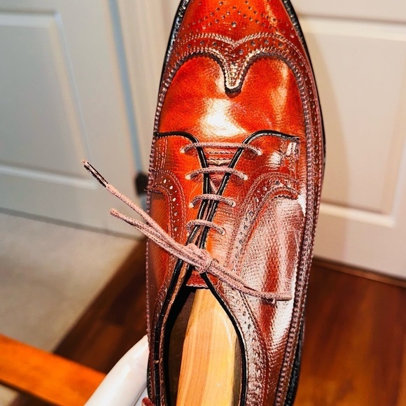 Vintage JC Penney Wing Tip Leather Dress Shoe. main image 11